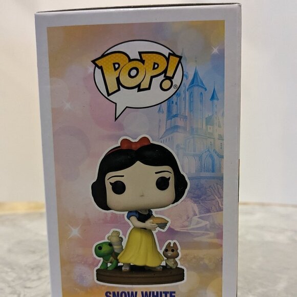 Funko POP! Disney Princess Snow White and the Seven Dwarfs # 1019 NEW - Picture 6 of 9